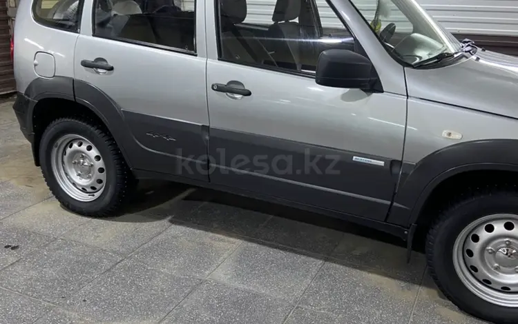 Chevrolet Niva 2015 годаfor2 800 000 тг. в Актобе