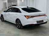 Hyundai Elantra 2021 года за 11 300 000 тг. в Шымкент