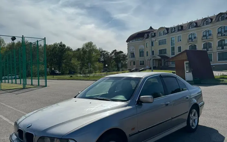 BMW 520 1998 года за 2 500 000 тг. в Астана