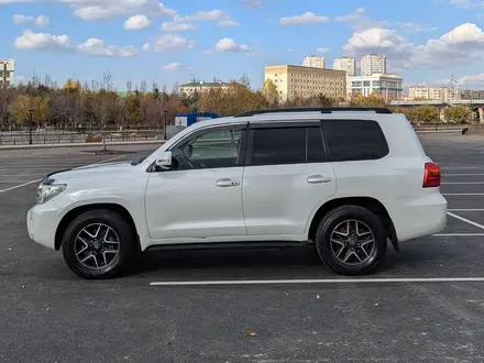 Toyota Land Cruiser 2014 года за 22 990 000 тг. в Астана – фото 3