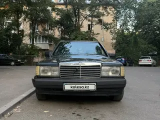 Mercedes-Benz 190