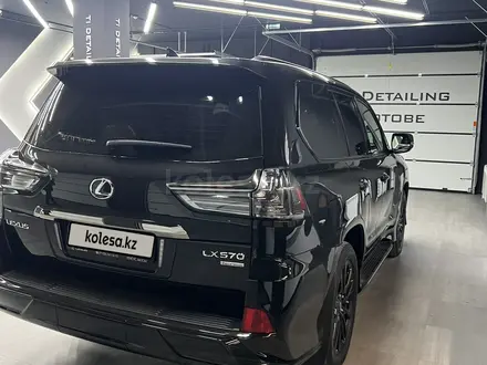 Lexus LX 570 2020 года за 62 000 000 тг. в Актобе