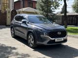 Hyundai Santa Fe 2023 года за 13 900 000 тг. в Алматы