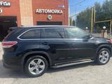 Toyota Highlander 2015 годаүшін14 800 000 тг. в Костанай – фото 2