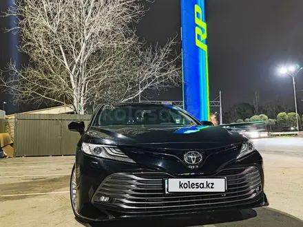 Toyota Camry 2018 года за 14 500 000 тг. в Алматы – фото 3