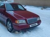 Mercedes-Benz C 200 1994 года за 1 180 000 тг. в Астана