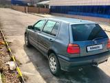 Volkswagen Golf 1996 годаүшін1 150 000 тг. в Есик – фото 3