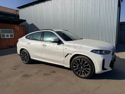 BMW X6 XDrive 40i 2025 года за 48 000 000 тг. в Астана