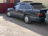 Mercedes-Benz E 230 1992 года за 900 000 тг. в Алматы