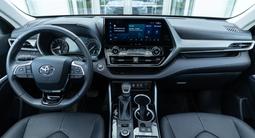Toyota Highlander 2025 годаүшін23 200 000 тг. в Астана – фото 5