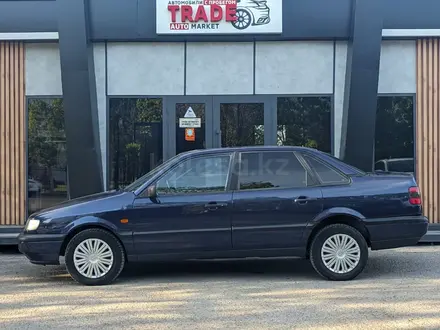Volkswagen Passat 1994 года за 1 595 000 тг. в Караганда – фото 3