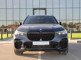 BMW X5 2022 года за 45 000 000 тг. в Астана – фото 2