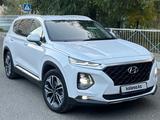 Hyundai Santa Fe 2020 годаүшін11 800 000 тг. в Усть-Каменогорск
