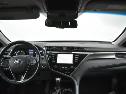Toyota Camry Prestige 2020 года за 11 299 990 тг. в Атырау – фото 9