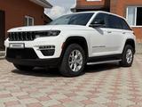 Jeep Grand Cherokee 2022 года за 31 500 000 тг. в Усть-Каменогорск – фото 2