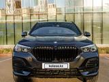 BMW X5 2022 года за 45 000 000 тг. в Астана – фото 2