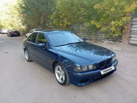 BMW 528 1999 года за 2 900 000 тг. в Павлодар