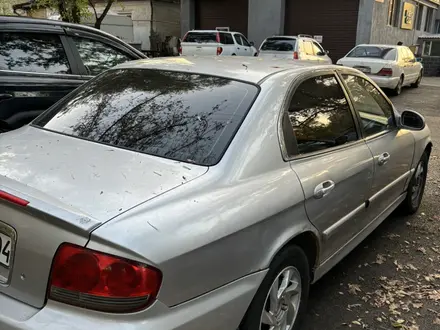 Hyundai Sonata 2003 года за 1 450 000 тг. в Алматы – фото 3