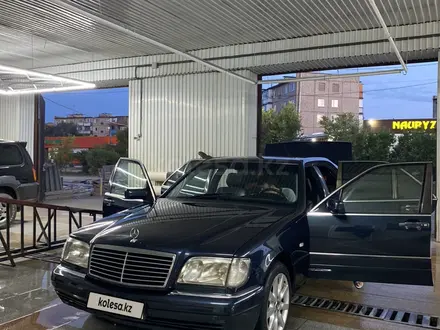 Mercedes-Benz S 320 1997 года за 3 400 000 тг. в Жезказган – фото 4