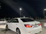 Toyota Camry 2014 годаүшін11 000 000 тг. в Алматы – фото 2