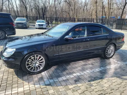 Mercedes-Benz S 320 2001 года за 4 500 000 тг. в Алматы – фото 12