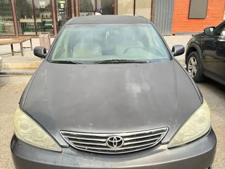 Toyota Camry 2005 года за 3 300 000 тг. в Жанаозен – фото 4