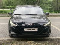 Hyundai Elantra 2020 года за 9 600 000 тг. в Семей