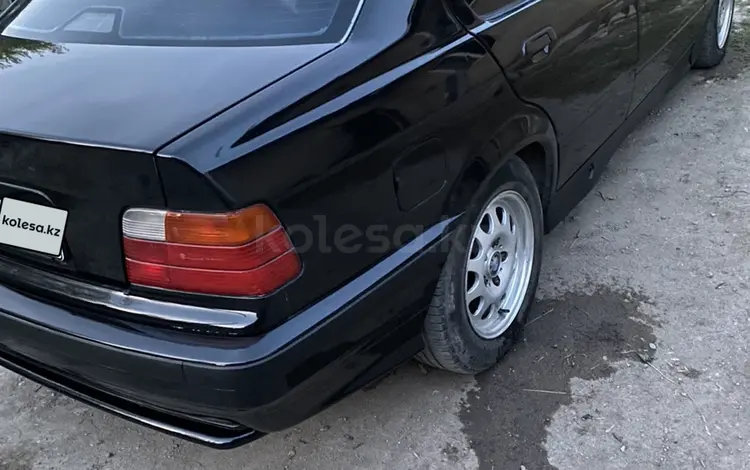 BMW 318 1996 года за 2 000 000 тг. в Алматы