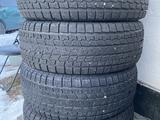 Комплект зимние шины 265/60/18 265/60R18 Yokohama. за 140 000 тг. в Алматы