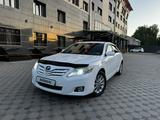 Toyota Camry 2010 года за 7 100 000 тг. в Алматы – фото 2