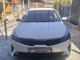 Kia Rio 2022 годаfor7 550 000 тг. в Алматы – фото 2