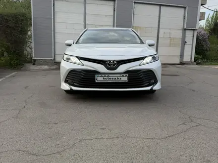 Toyota Camry 2020 года за 12 500 000 тг. в Алматы – фото 14