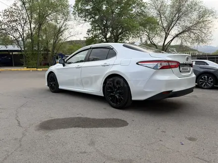 Toyota Camry 2020 года за 12 500 000 тг. в Алматы – фото 5