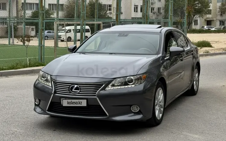 Lexus ES 300h 2013 года за 8 000 000 тг. в Актау