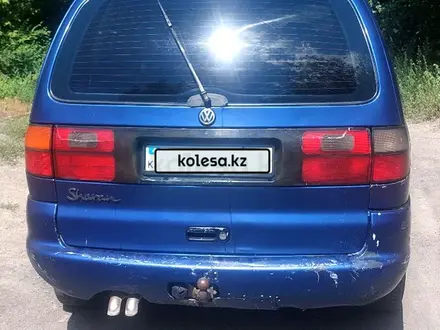 Volkswagen Sharan 1995 года за 1 200 000 тг. в Караганда – фото 6