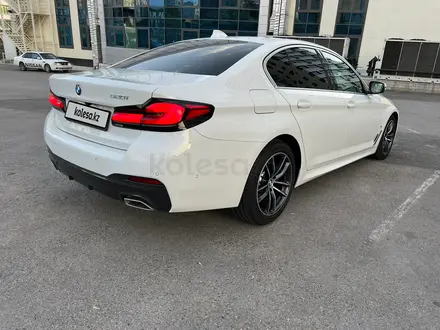 BMW 520 2021 года за 26 000 000 тг. в Алматы – фото 7