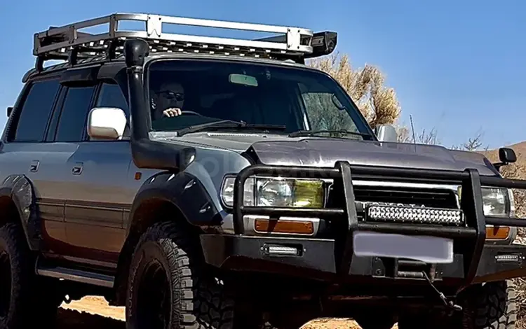 Toyota Land Cruiser 1990 годаүшін8 300 000 тг. в Алматы