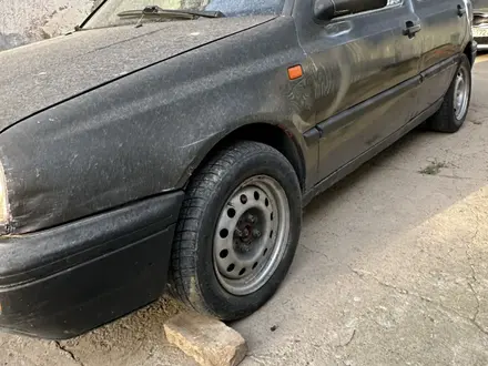 Volkswagen Golf 1993 года за 580 000 тг. в Шымкент – фото 5