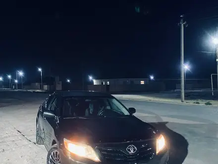 Toyota Camry 2011 года за 4 300 000 тг. в Бейнеу – фото 2