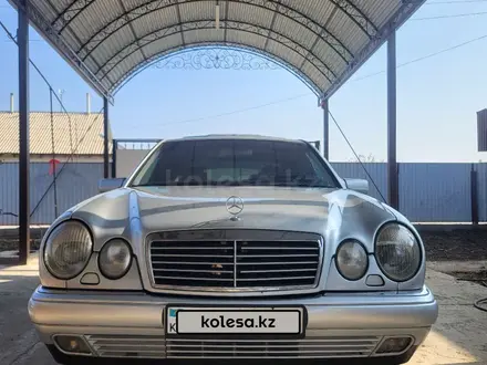 Mercedes-Benz E 280 1999 года за 4 000 000 тг. в Шымкент – фото 3