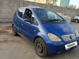 Mercedes-Benz A 190 2000 годаүшін1 000 000 тг. в Алматы – фото 3