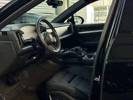 Porsche Cayenne Coupe 2024 года за 75 000 000 тг. в Алматы – фото 19
