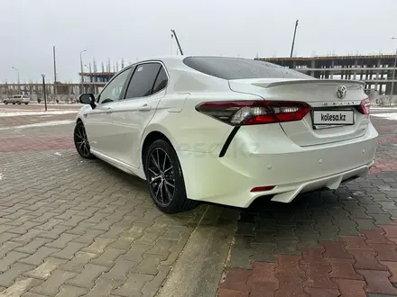 Toyota Camry 2022 года за 16 500 000 тг. в Актау – фото 14