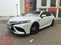 Toyota Camry 2022 года за 16 999 999 тг. в Актау – фото 15