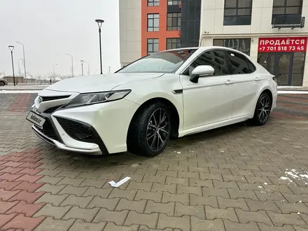 Toyota Camry 2022 года за 16 500 000 тг. в Актау – фото 18