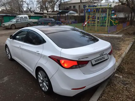 Hyundai Elantra 2015 года за 5 400 000 тг. в Астана – фото 4