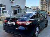 Toyota Camry 2018 года за 13 600 000 тг. в Астана – фото 3