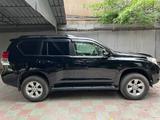 Toyota Land Cruiser Prado 2011 года за 13 700 000 тг. в Алматы – фото 4