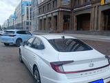 Hyundai Sonata 2021 годаfor11 700 000 тг. в Астана – фото 3