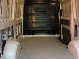 Volkswagen Crafter 2021 года за 18 700 000 тг. в Алматы – фото 2